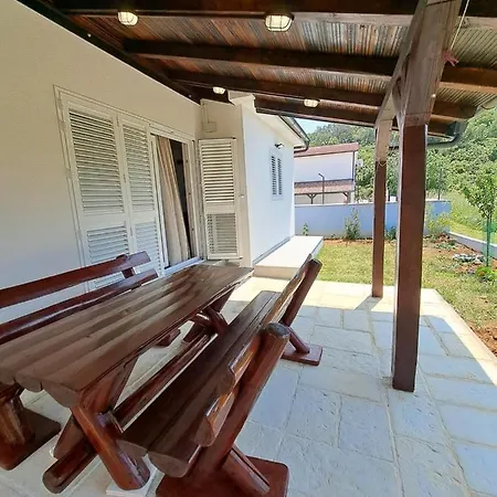 Little House Novigrad Вилла Новиград-Далмация