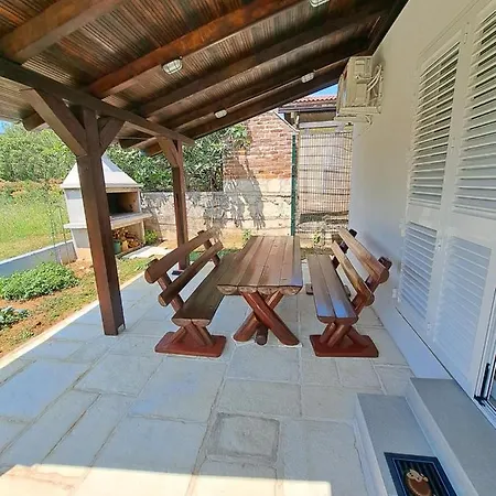 Вилла Little House Novigrad *
