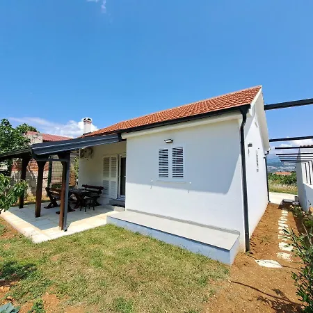 Little House Novigrad Villa *