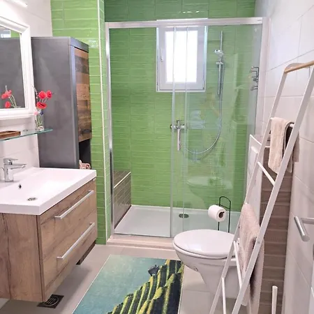 Little House Novigrad Villa